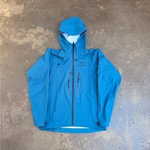 Dynasty Blue Alpha SV Arc’teryx Jacket [Size Medium]